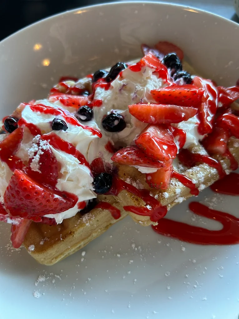 Pancakes with toppings